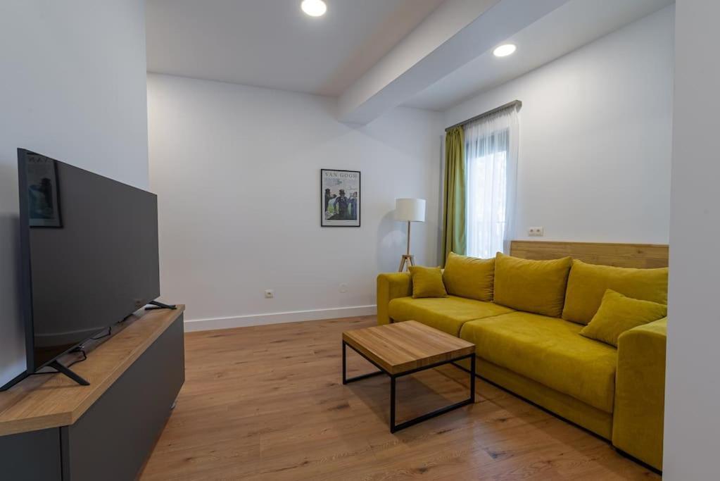 Fabrica Apartments 12 Cluj-Napoca Buitenkant foto